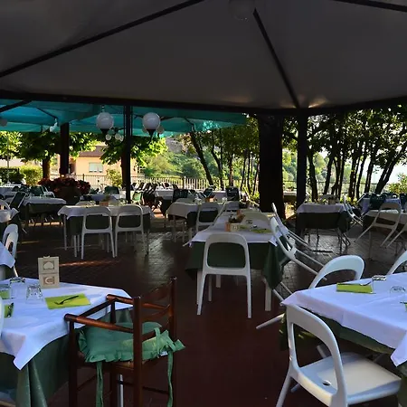 Отель Umbria 3*